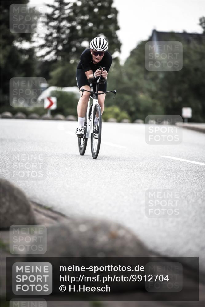 21.06.2026 - 29. Vierlanden-Triathlon H.Heesch http://msf.ph/oto/9912704 21.06.2026 09:58:04 Radfahren 19, 54, 267 meine-sportfotos.de