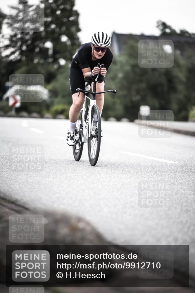21.06.2026 - 29. Vierlanden-Triathlon H.Heesch http://msf.ph/oto/9912710 21.06.2026 09:58:04 Radfahren 19, 54, 267 meine-sportfotos.de