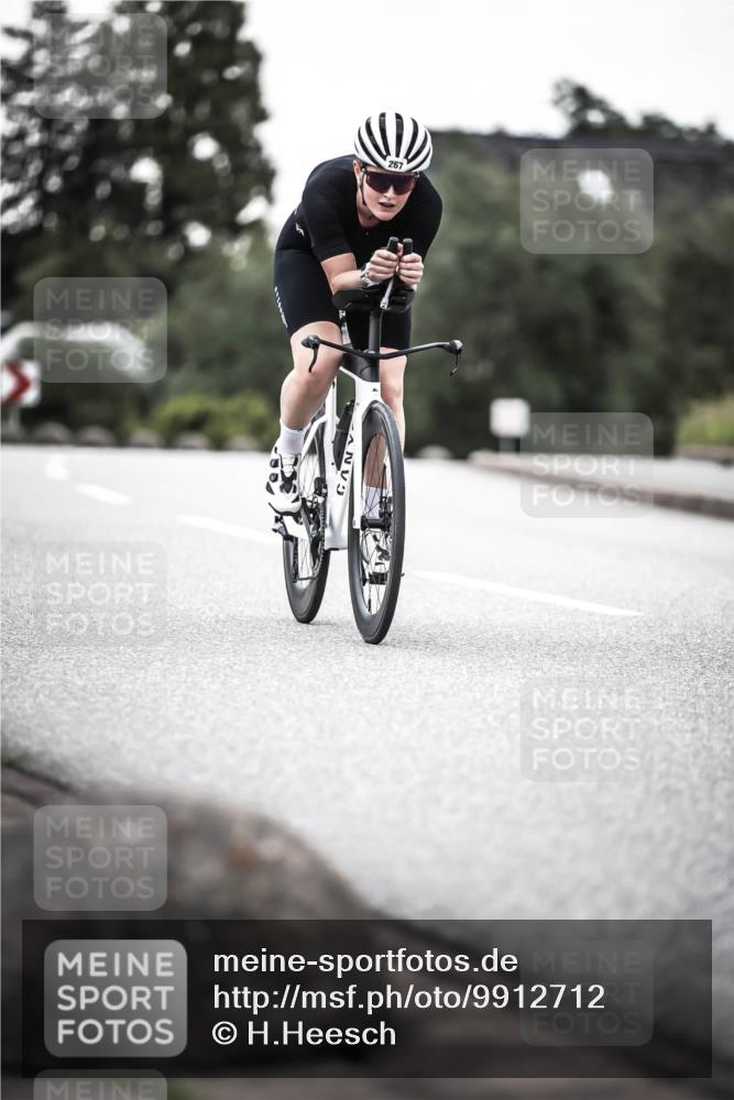 21.06.2026 - 29. Vierlanden-Triathlon H.Heesch http://msf.ph/oto/9912712 21.06.2026 09:58:04 Radfahren 19, 54, 267 meine-sportfotos.de