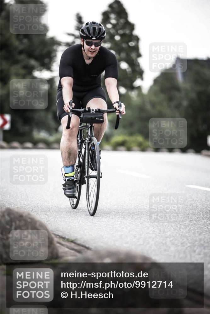 21.06.2026 - 29. Vierlanden-Triathlon H.Heesch http://msf.ph/oto/9912714 21.06.2026 09:58:05 Radfahren 19, 54, 267 meine-sportfotos.de