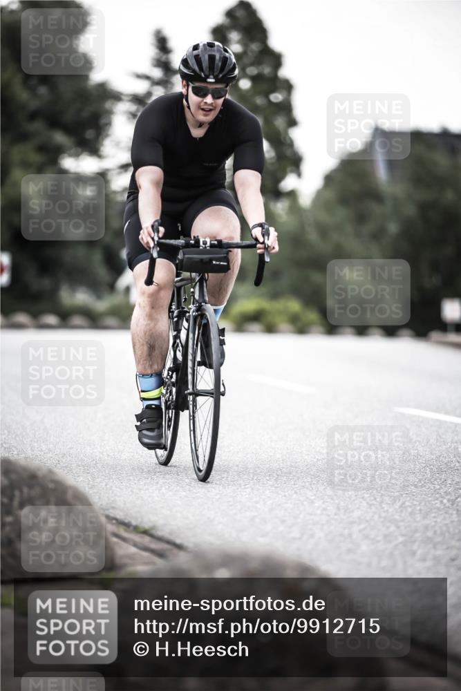 21.06.2026 - 29. Vierlanden-Triathlon H.Heesch http://msf.ph/oto/9912715 21.06.2026 09:58:05 Radfahren 19, 54, 267 meine-sportfotos.de