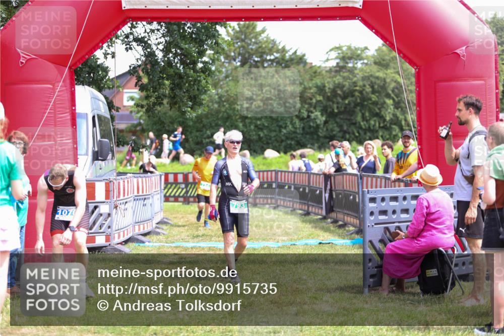 21.06.2026 - 29. Vierlanden-Triathlon Andreas Tolksdorf http://msf.ph/oto/9915735 21.06.2026 14:03:45 Ziel 793, 860, 1076 meine-sportfotos.de