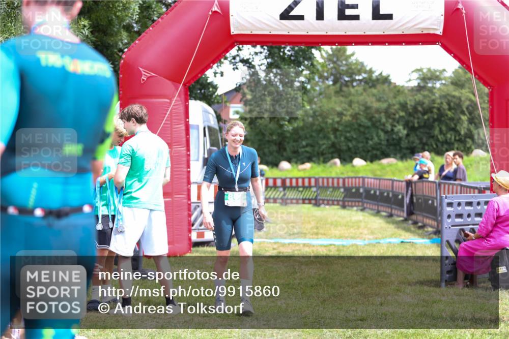 21.06.2026 - 29. Vierlanden-Triathlon Andreas Tolksdorf http://msf.ph/oto/9915860 21.06.2026 14:05:50 Ziel  meine-sportfotos.de