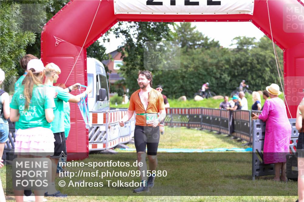 21.06.2026 - 29. Vierlanden-Triathlon Andreas Tolksdorf http://msf.ph/oto/9915880 21.06.2026 14:06:37 Ziel 748, 1073 meine-sportfotos.de