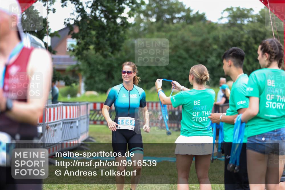 21.06.2026 - 29. Vierlanden-Triathlon Andreas Tolksdorf http://msf.ph/oto/9916539 21.06.2026 14:33:40 Ziel 1141, 1227 meine-sportfotos.de
