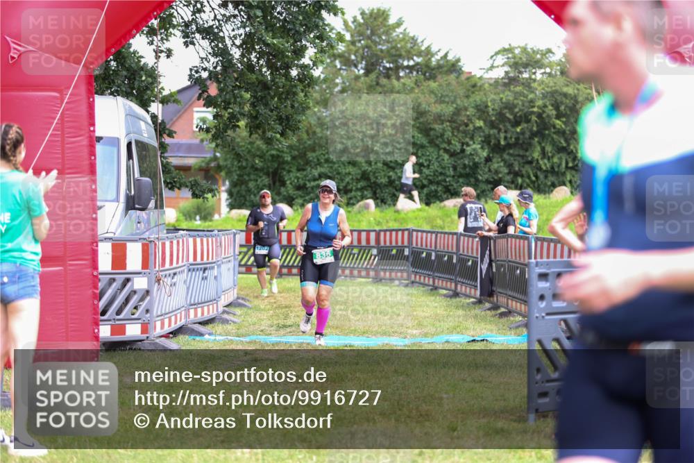 21.06.2026 - 29. Vierlanden-Triathlon Andreas Tolksdorf http://msf.ph/oto/9916727 21.06.2026 14:41:35 Ziel 836, 1202 meine-sportfotos.de