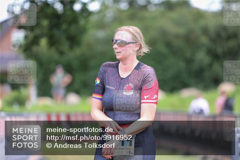 21.06.2026 - 29. Vierlanden-Triathlon Andreas Tolksdorf http://msf.ph/oto/9916952 21.06.2026 14:55:42 Ziel  meine-sportfotos.de