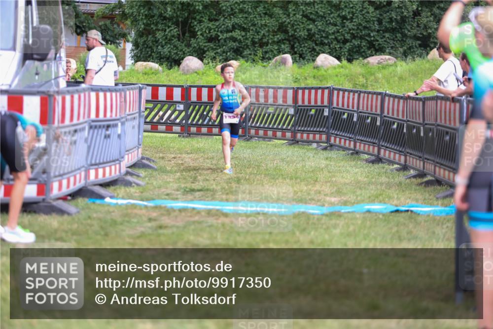 21.06.2026 - 29. Vierlanden-Triathlon Andreas Tolksdorf http://msf.ph/oto/9917350 21.06.2026 15:10:20 Ziel 1287, 1334 meine-sportfotos.de