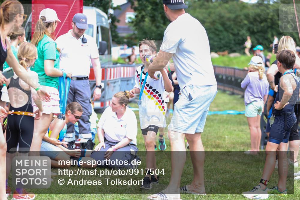 21.06.2026 - 29. Vierlanden-Triathlon Andreas Tolksdorf http://msf.ph/oto/9917504 21.06.2026 15:12:56 Ziel 1249, 1258, 1260, 1290, 1298, 1318 meine-sportfotos.de