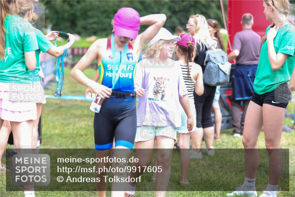 21.06.2026 - 29. Vierlanden-Triathlon Andreas Tolksdorf http://msf.ph/oto/9917605 21.06.2026 15:13:46 Ziel 1306 meine-sportfotos.de