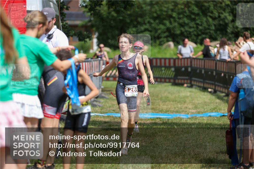 21.06.2026 - 29. Vierlanden-Triathlon Andreas Tolksdorf http://msf.ph/oto/9917764 21.06.2026 15:15:24 Ziel 1236, 1269, 1294, 1309 meine-sportfotos.de