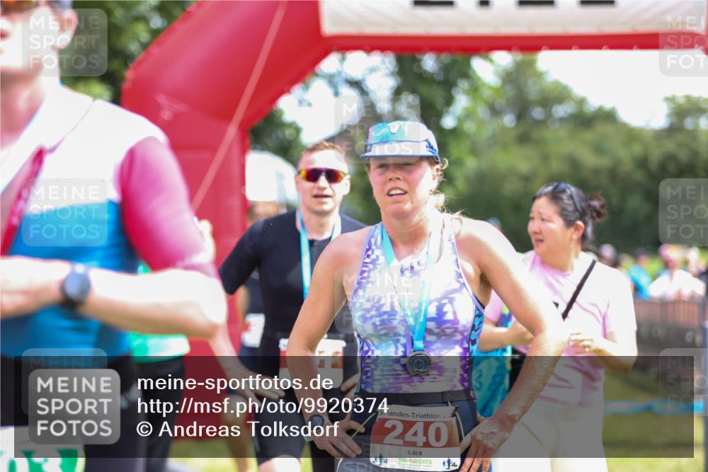 21.06.2026 - 29. Vierlanden-Triathlon Andreas Tolksdorf http://msf.ph/oto/9920374 21.06.2026 13:10:49 Ziel 154, 186, 699 meine-sportfotos.de