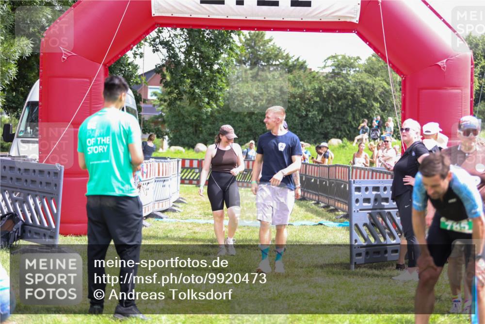 21.06.2026 - 29. Vierlanden-Triathlon Andreas Tolksdorf http://msf.ph/oto/9920473 21.06.2026 13:13:43 Ziel 290 meine-sportfotos.de