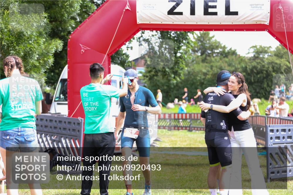 21.06.2026 - 29. Vierlanden-Triathlon Andreas Tolksdorf http://msf.ph/oto/9920493 21.06.2026 13:14:19 Ziel 29, 244 meine-sportfotos.de