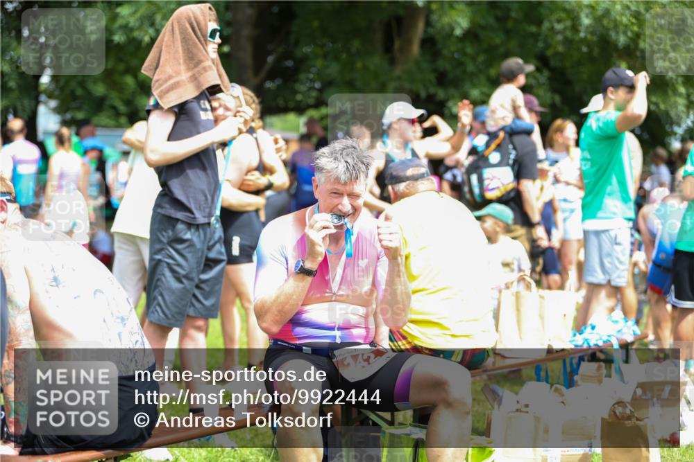 21.06.2026 - 29. Vierlanden-Triathlon Andreas Tolksdorf http://msf.ph/oto/9922444 21.06.2026 13:52:27 Ziel 1064, 1092 meine-sportfotos.de