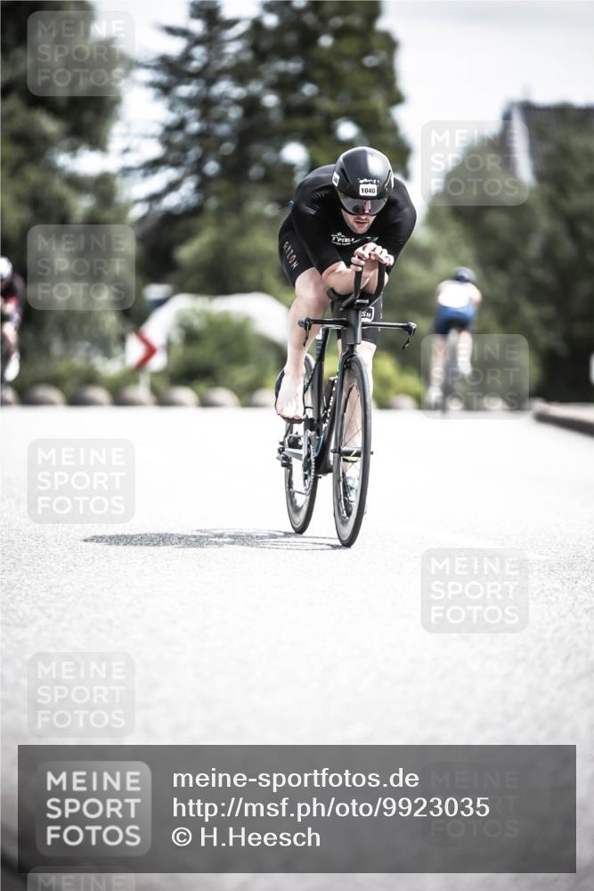 21.06.2026 - 29. Vierlanden-Triathlon H.Heesch http://msf.ph/oto/9923035 21.06.2026 13:02:17 Radfahren 1040 meine-sportfotos.de