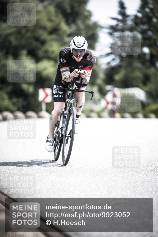 21.06.2026 - 29. Vierlanden-Triathlon H.Heesch http://msf.ph/oto/9923052 21.06.2026 13:02:20 Radfahren 1080 meine-sportfotos.de