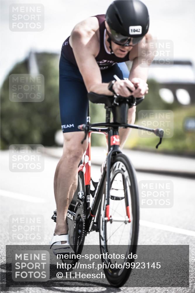 21.06.2026 - 29. Vierlanden-Triathlon H.Heesch http://msf.ph/oto/9923145 21.06.2026 13:02:49 Radfahren 1042 meine-sportfotos.de