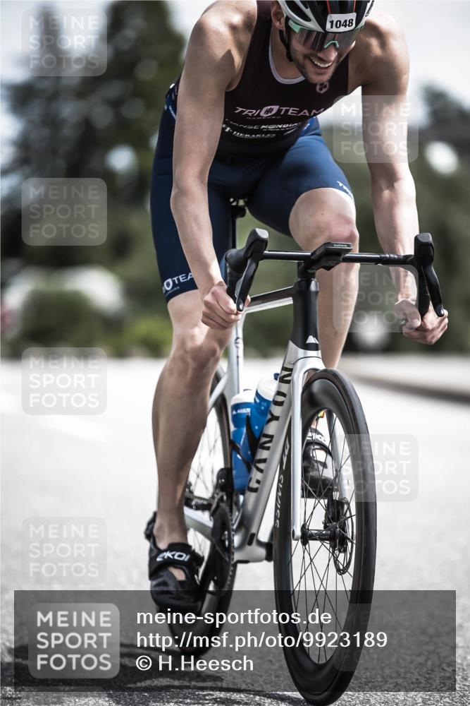 21.06.2026 - 29. Vierlanden-Triathlon H.Heesch http://msf.ph/oto/9923189 21.06.2026 13:03:09 Radfahren 1048 meine-sportfotos.de