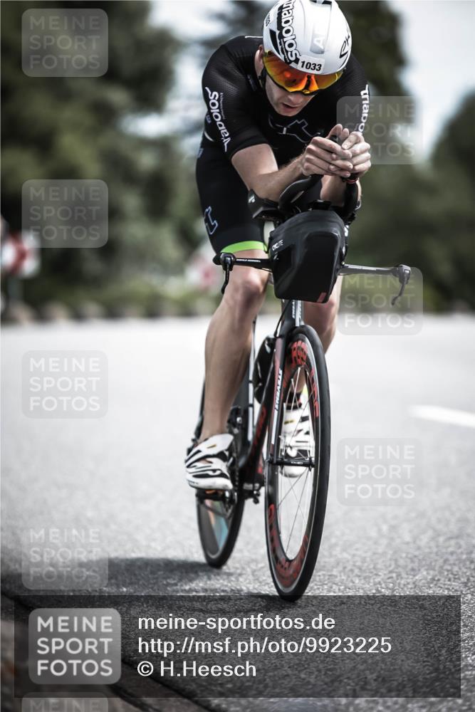21.06.2026 - 29. Vierlanden-Triathlon H.Heesch http://msf.ph/oto/9923225 21.06.2026 13:03:46 Radfahren 1033 meine-sportfotos.de