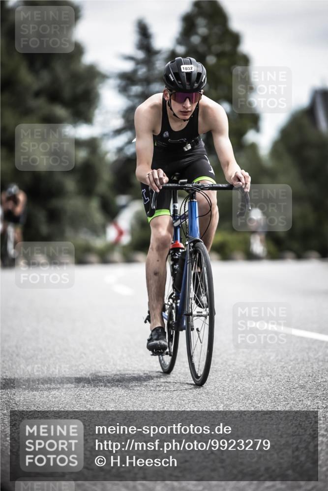 21.06.2026 - 29. Vierlanden-Triathlon H.Heesch http://msf.ph/oto/9923279 21.06.2026 13:04:08 Radfahren 1032 meine-sportfotos.de