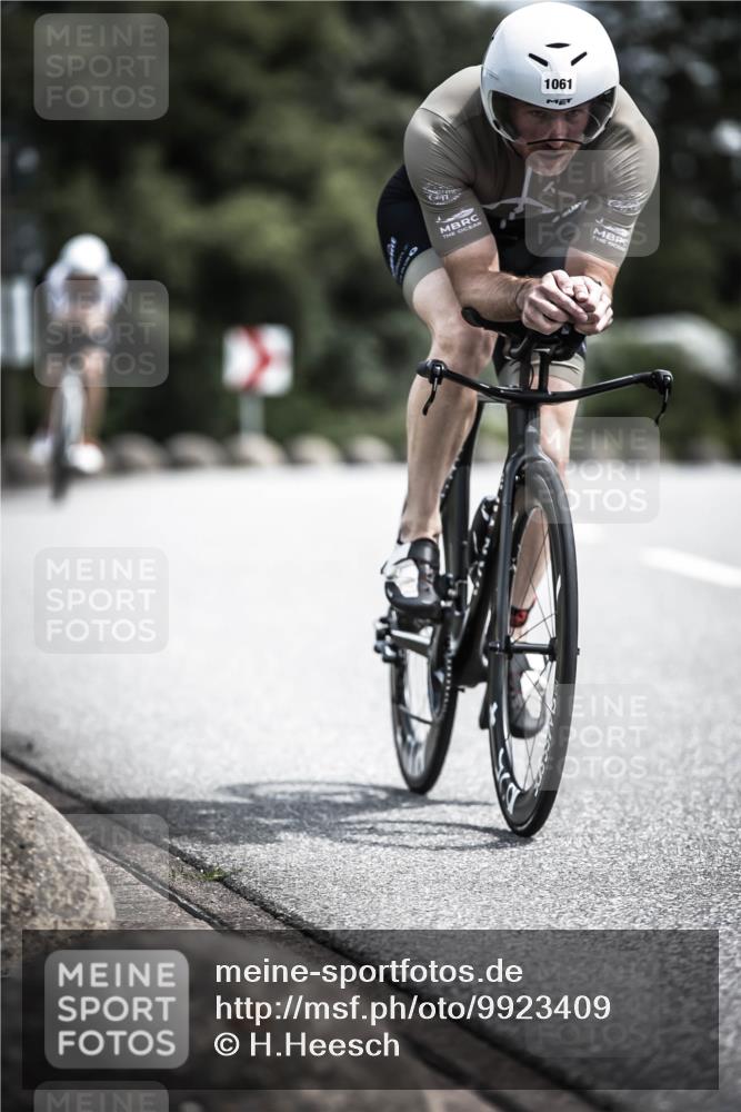 21.06.2026 - 29. Vierlanden-Triathlon H.Heesch http://msf.ph/oto/9923409 21.06.2026 13:05:07 Radfahren 1061 meine-sportfotos.de