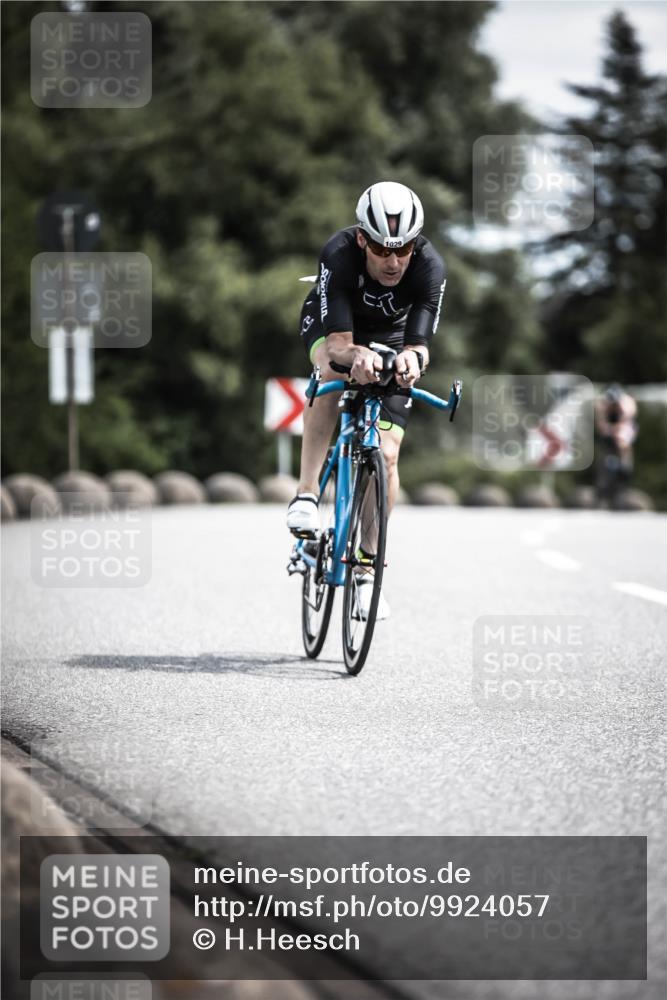 21.06.2026 - 29. Vierlanden-Triathlon H.Heesch http://msf.ph/oto/9924057 21.06.2026 13:05:47 Radfahren 1029 meine-sportfotos.de