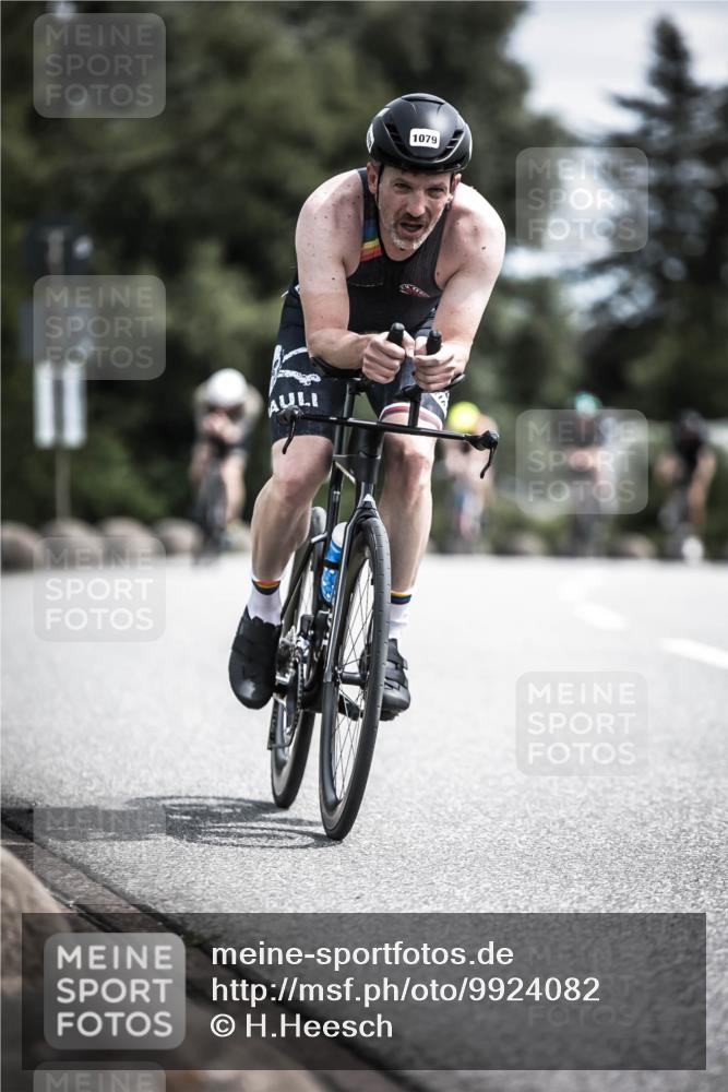 21.06.2026 - 29. Vierlanden-Triathlon H.Heesch http://msf.ph/oto/9924082 21.06.2026 13:05:53 Radfahren 11, 1079 meine-sportfotos.de