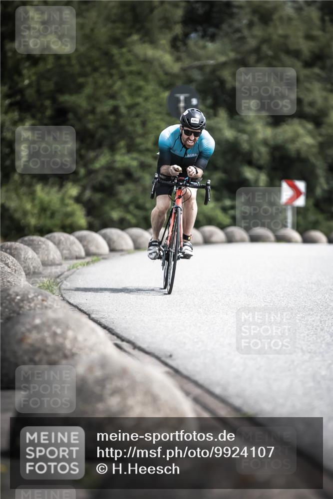 21.06.2026 - 29. Vierlanden-Triathlon H.Heesch http://msf.ph/oto/9924107 21.06.2026 13:06:04 Radfahren 1050 meine-sportfotos.de