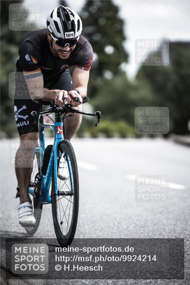 21.06.2026 - 29. Vierlanden-Triathlon H.Heesch http://msf.ph/oto/9924214 21.06.2026 13:06:47 Radfahren 1075 meine-sportfotos.de