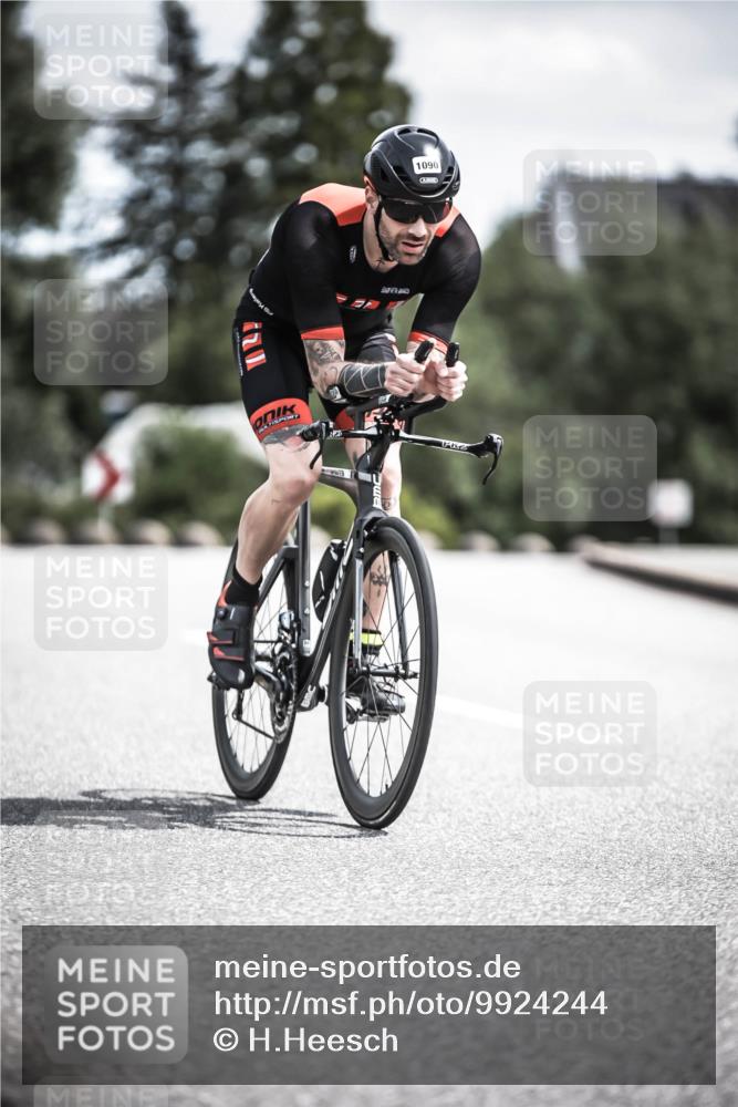 21.06.2026 - 29. Vierlanden-Triathlon H.Heesch http://msf.ph/oto/9924244 21.06.2026 13:07:10 Radfahren 1090 meine-sportfotos.de