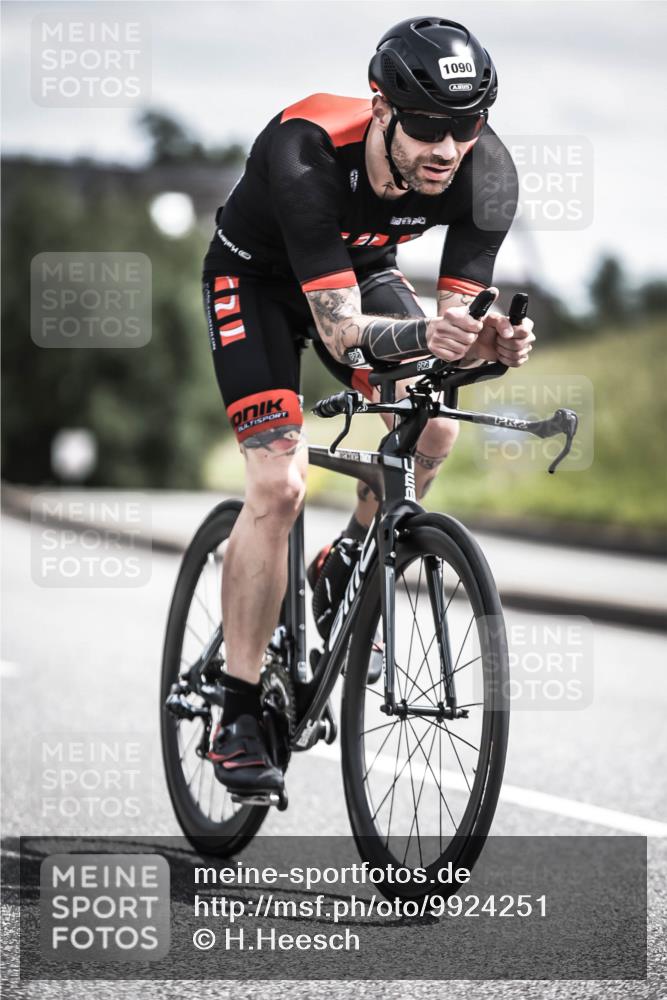 21.06.2026 - 29. Vierlanden-Triathlon H.Heesch http://msf.ph/oto/9924251 21.06.2026 13:07:11 Radfahren 1090 meine-sportfotos.de