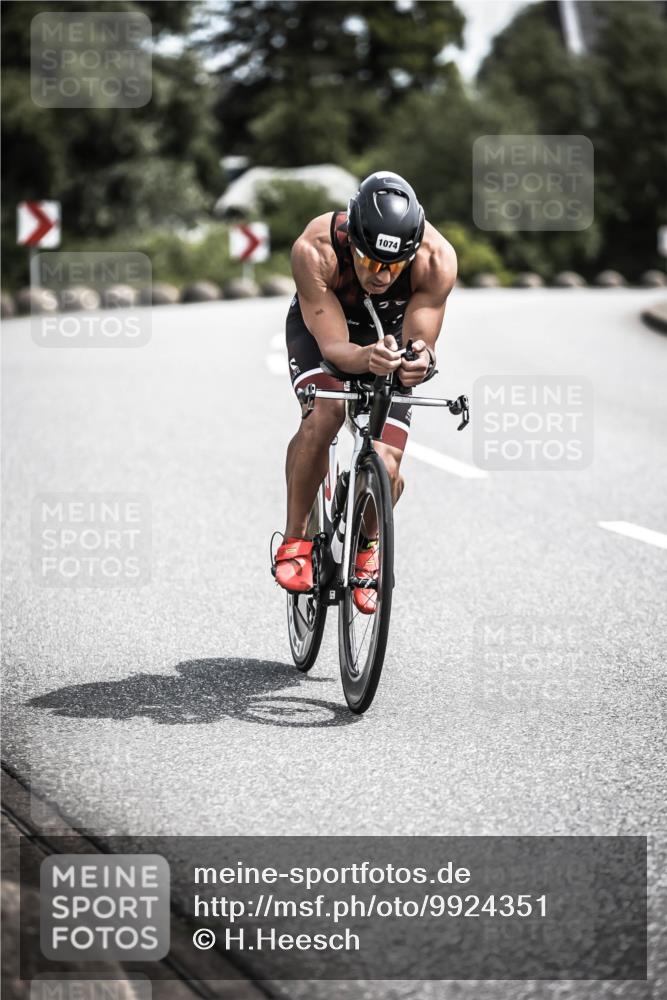 21.06.2026 - 29. Vierlanden-Triathlon H.Heesch http://msf.ph/oto/9924351 21.06.2026 13:08:49 Radfahren 1074 meine-sportfotos.de