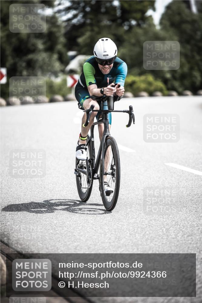 21.06.2026 - 29. Vierlanden-Triathlon H.Heesch http://msf.ph/oto/9924366 21.06.2026 13:13:25 Radfahren 1039 meine-sportfotos.de