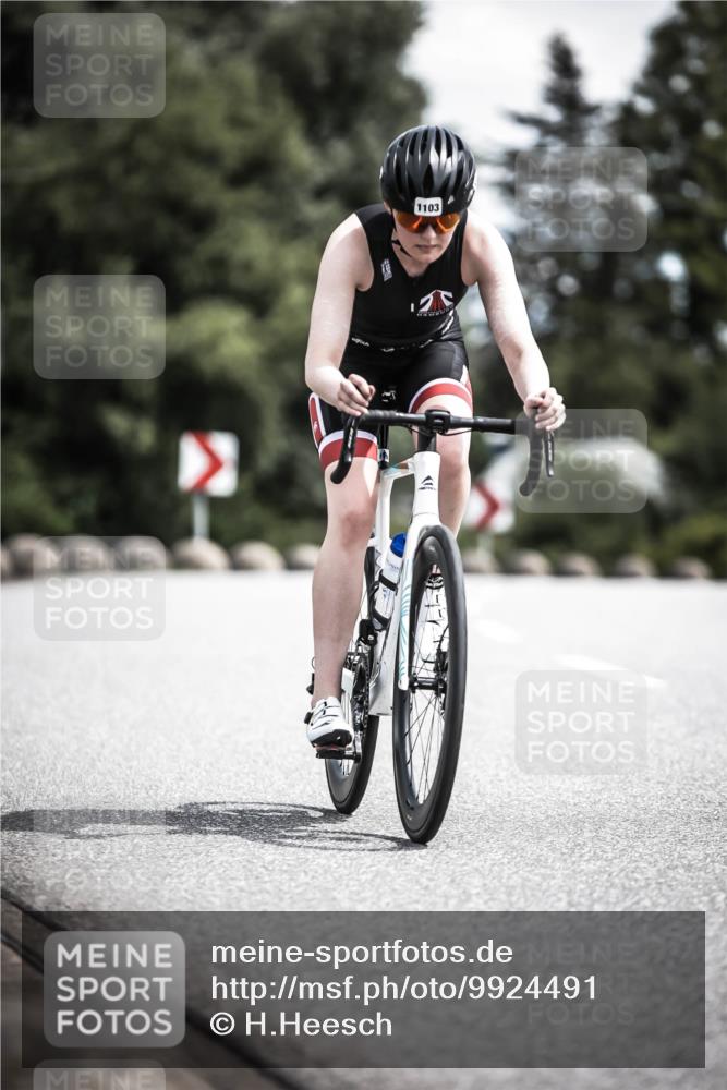 21.06.2026 - 29. Vierlanden-Triathlon H.Heesch http://msf.ph/oto/9924491 21.06.2026 13:15:11 Radfahren 1103 meine-sportfotos.de