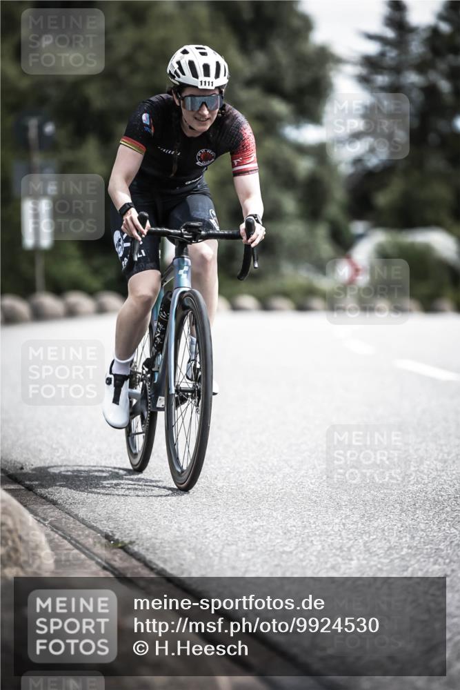 21.06.2026 - 29. Vierlanden-Triathlon H.Heesch http://msf.ph/oto/9924530 21.06.2026 13:15:30 Radfahren 1111 meine-sportfotos.de