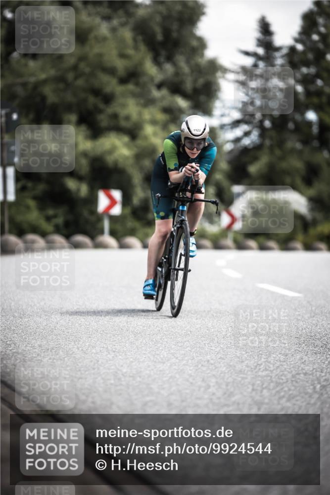 21.06.2026 - 29. Vierlanden-Triathlon H.Heesch http://msf.ph/oto/9924544 21.06.2026 13:15:42 Radfahren 1123 meine-sportfotos.de