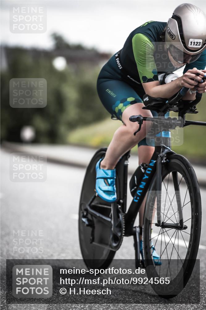 21.06.2026 - 29. Vierlanden-Triathlon H.Heesch http://msf.ph/oto/9924565 21.06.2026 13:15:43 Radfahren 1123 meine-sportfotos.de