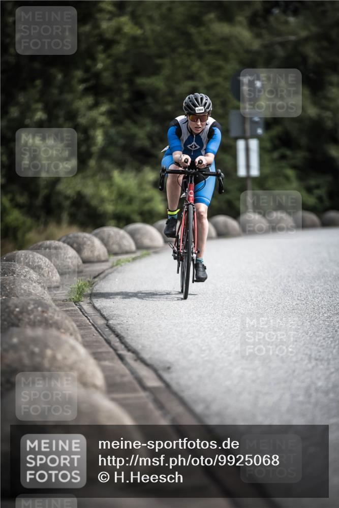 21.06.2026 - 29. Vierlanden-Triathlon H.Heesch http://msf.ph/oto/9925068 21.06.2026 13:37:21 Radfahren 1208 meine-sportfotos.de