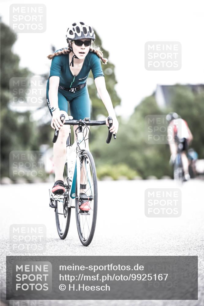21.06.2026 - 29. Vierlanden-Triathlon H.Heesch http://msf.ph/oto/9925167 21.06.2026 14:42:24 Radfahren 70 meine-sportfotos.de