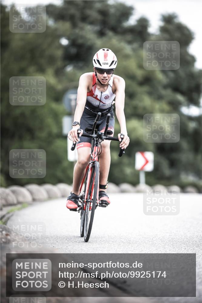 21.06.2026 - 29. Vierlanden-Triathlon H.Heesch http://msf.ph/oto/9925174 21.06.2026 14:42:36 Radfahren 1250 meine-sportfotos.de