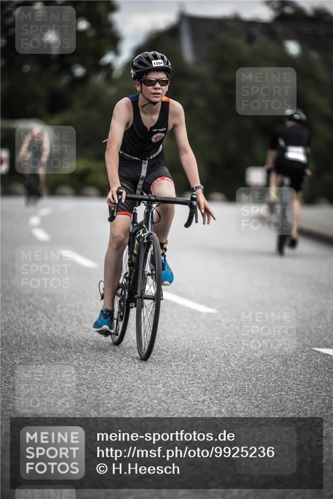 21.06.2026 - 29. Vierlanden-Triathlon H.Heesch http://msf.ph/oto/9925236 21.06.2026 14:43:13 Radfahren 1254 meine-sportfotos.de