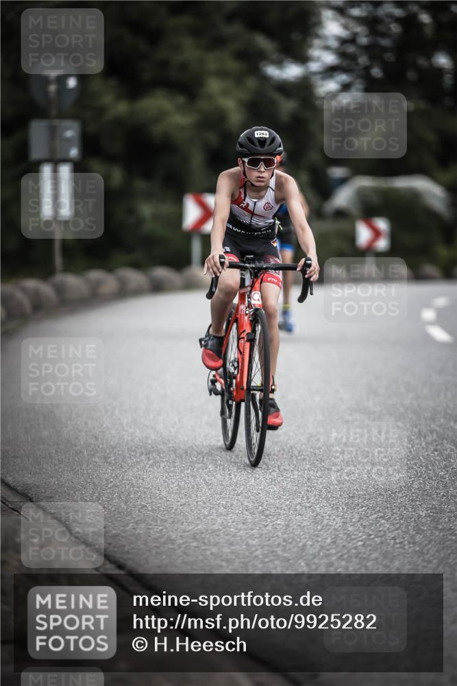 21.06.2026 - 29. Vierlanden-Triathlon H.Heesch http://msf.ph/oto/9925282 21.06.2026 14:43:27 Radfahren 11, 1262 meine-sportfotos.de