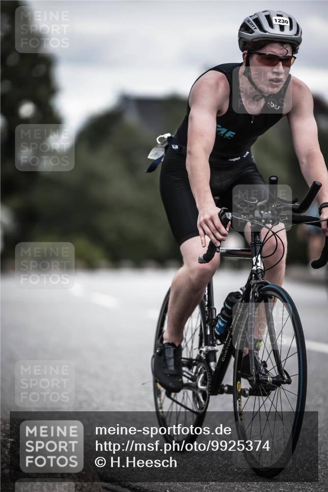 21.06.2026 - 29. Vierlanden-Triathlon H.Heesch http://msf.ph/oto/9925374 21.06.2026 14:43:51 Radfahren 1230 meine-sportfotos.de
