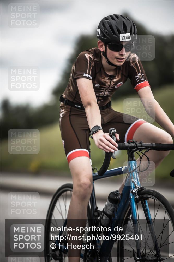 21.06.2026 - 29. Vierlanden-Triathlon H.Heesch http://msf.ph/oto/9925401 21.06.2026 14:43:56 Radfahren 1249 meine-sportfotos.de