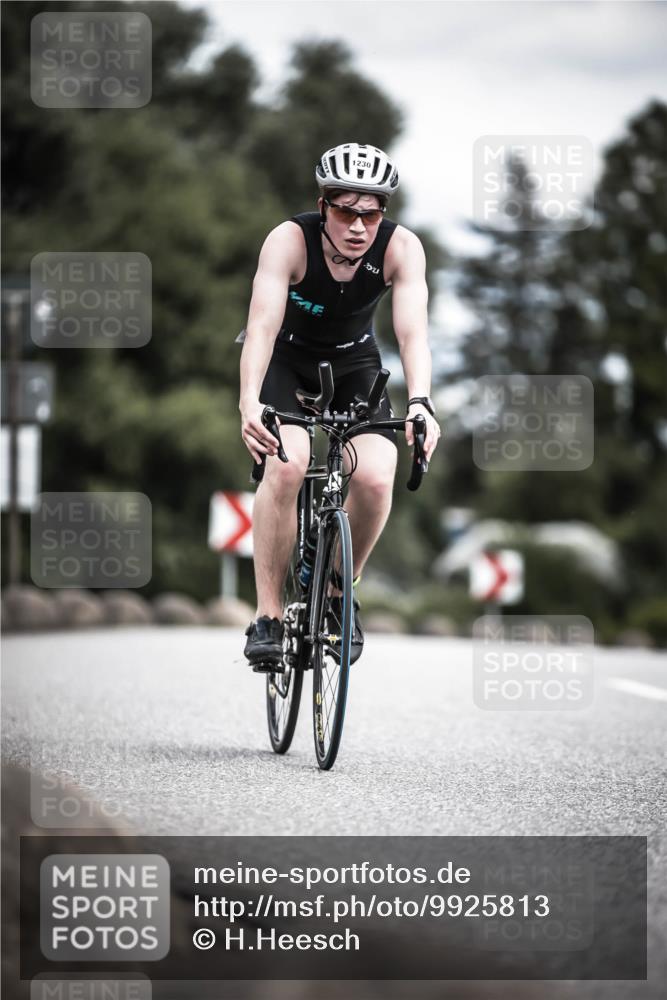 21.06.2026 - 29. Vierlanden-Triathlon H.Heesch http://msf.ph/oto/9925813 21.06.2026 14:52:55 Radfahren 11 meine-sportfotos.de