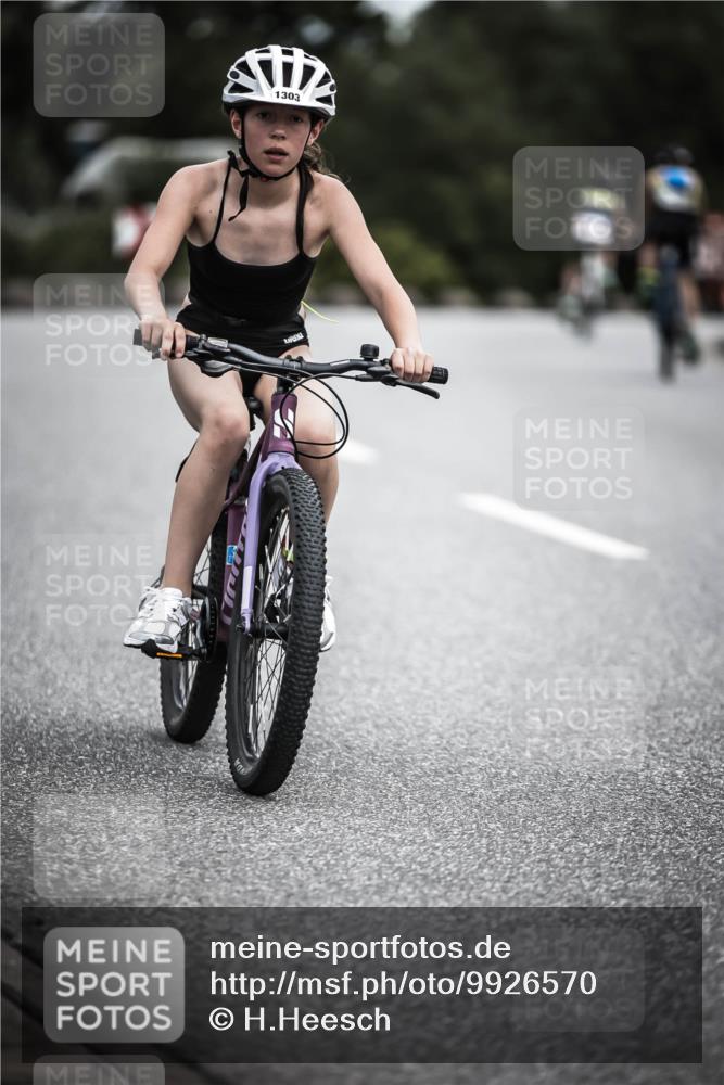 21.06.2026 - 29. Vierlanden-Triathlon H.Heesch http://msf.ph/oto/9926570 21.06.2026 14:58:16 Radfahren 1303 meine-sportfotos.de