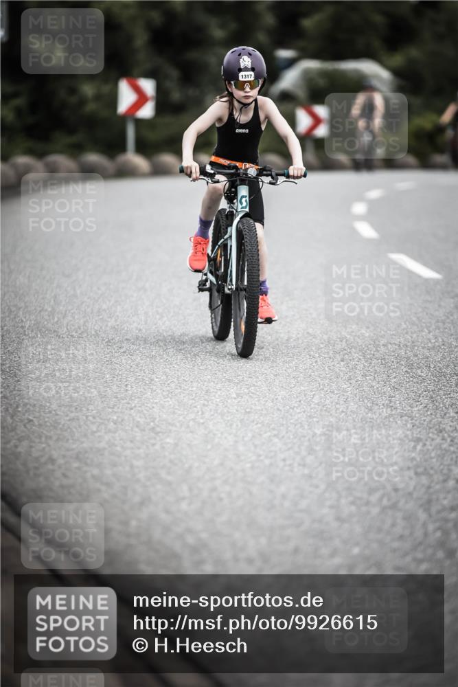 21.06.2026 - 29. Vierlanden-Triathlon H.Heesch http://msf.ph/oto/9926615 21.06.2026 14:58:35 Radfahren 22, 1317 meine-sportfotos.de