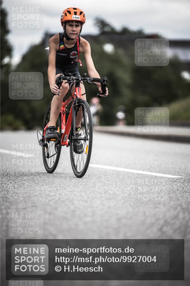 21.06.2026 - 29. Vierlanden-Triathlon H.Heesch http://msf.ph/oto/9927004 21.06.2026 15:00:18 Radfahren 1326 meine-sportfotos.de