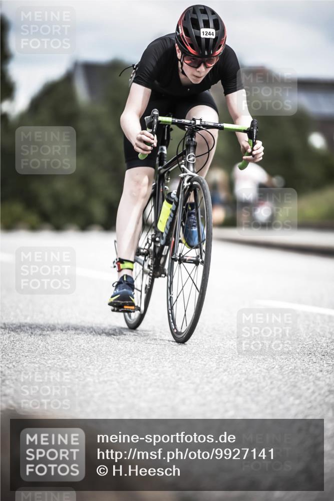 21.06.2026 - 29. Vierlanden-Triathlon H.Heesch http://msf.ph/oto/9927141 21.06.2026 14:54:59 Radfahren 1244 meine-sportfotos.de